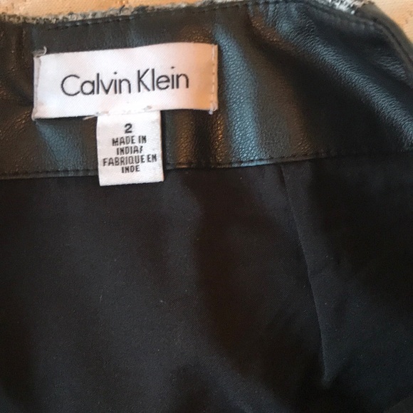 Calvin Klein skirt - Picture 4 of 5